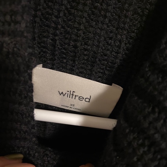 Aritzia Wilfred Montpellier black sweater - Picture 3 of 3